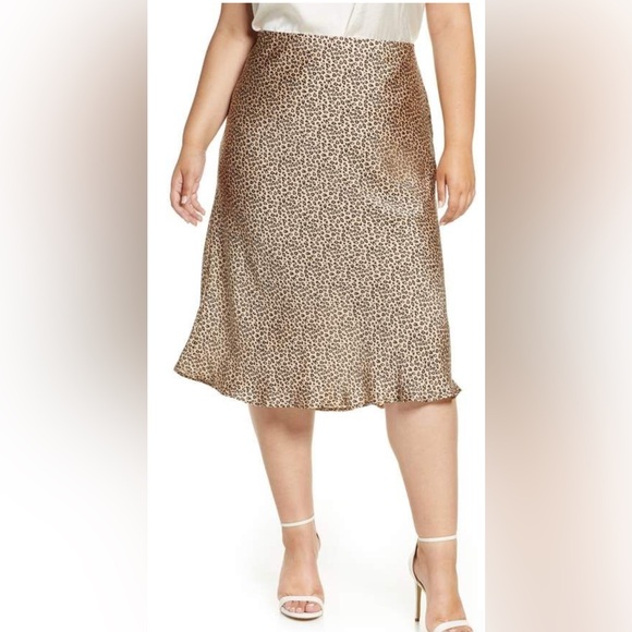 Leith Animal Print Midi Skirt - Picture 2 of 7